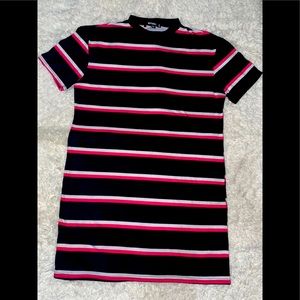 MISSGUIDED OVERSIZED T-SHIRT DRESS.